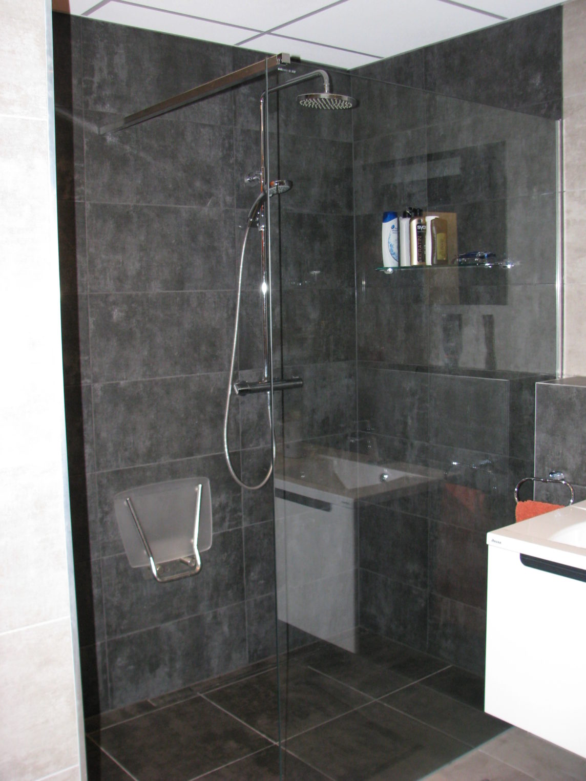 koupelna walk-in zástěna – sprchový kout