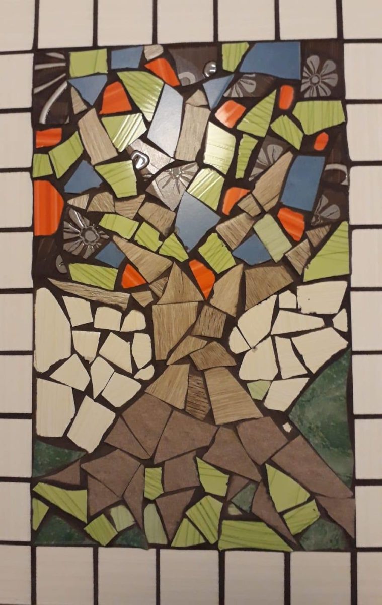 mozaiky ze zbylých dlaždic od naší zákaznice