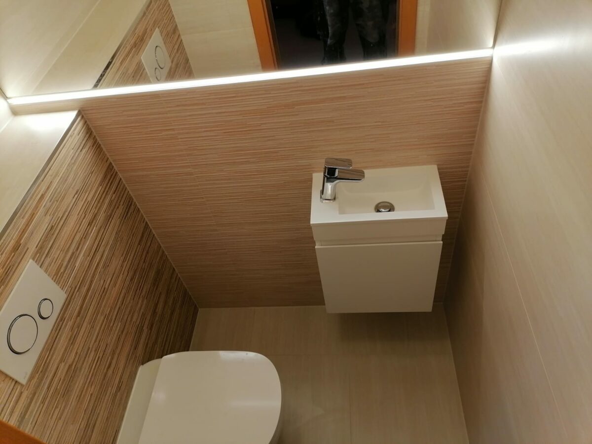 Samostatné WC v panelákovém bytě
